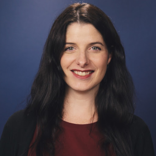 Sarah Lang Photo 27