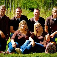 Linda Tuttle Photo 10