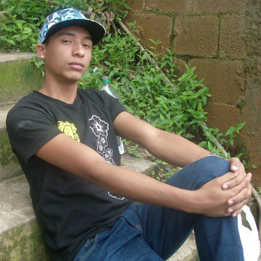 Moises Moreno Photo 30
