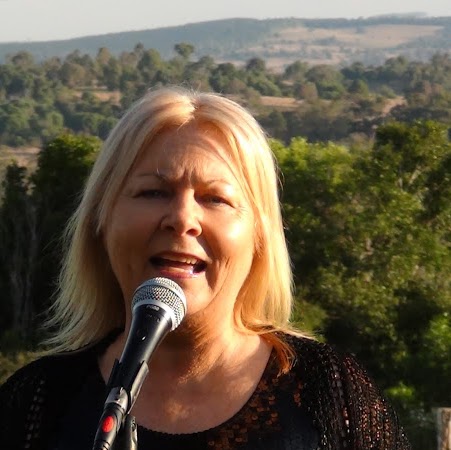 Valerie Mathews Photo 30