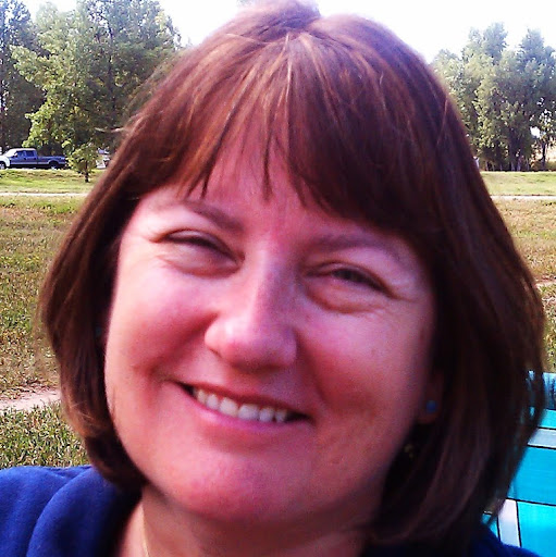 Linda Cheek Photo 40
