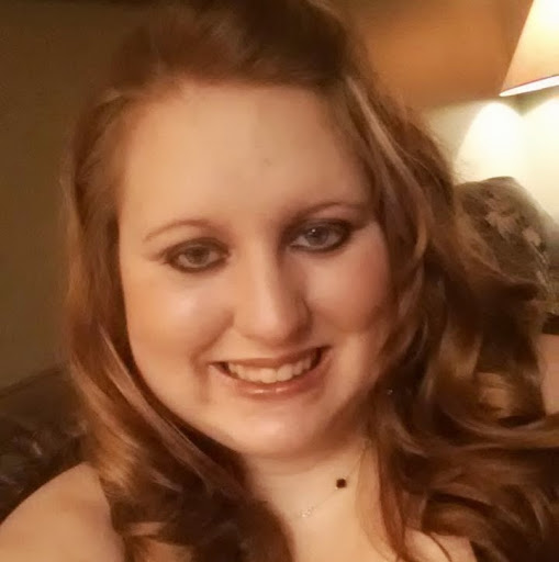 Lori Hansen Photo 22