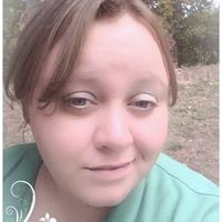 Julie Helton Photo 16