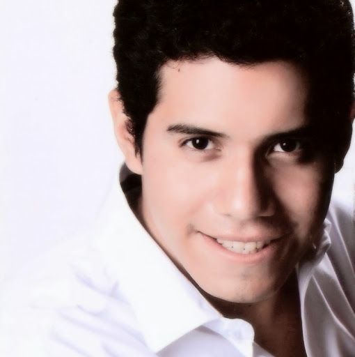 Daniel Alvarado Photo 11