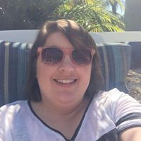Elizabeth Steele Photo 15