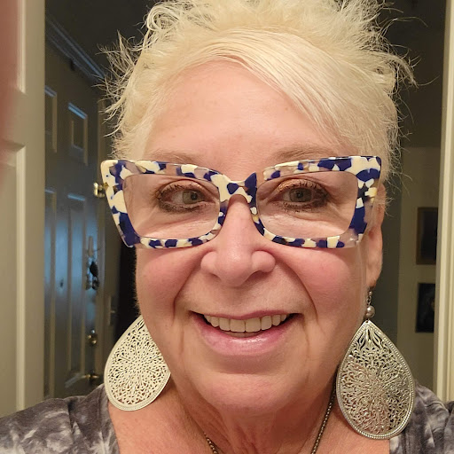 Bobbi Scott Photo 37