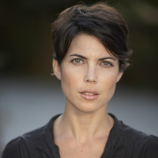 Elizabeth Lombardo Photo 35