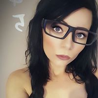 Tara Lewis Photo 32
