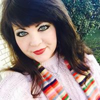 Amie Hayes Photo 24