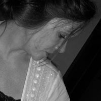 Deborah Hannon Photo 10
