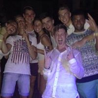 Harry Gibbs Photo 15