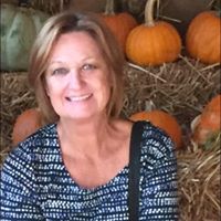 Linda Leslie Photo 32