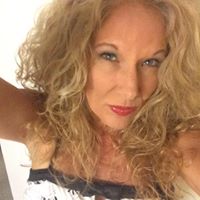 Shellie Sharpe Photo 2