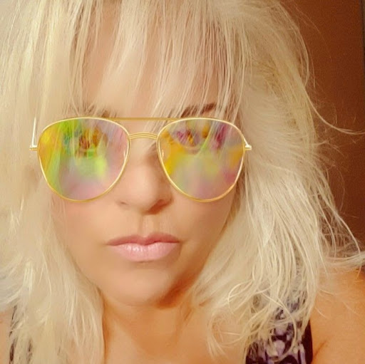 Lori Hughes Photo 32
