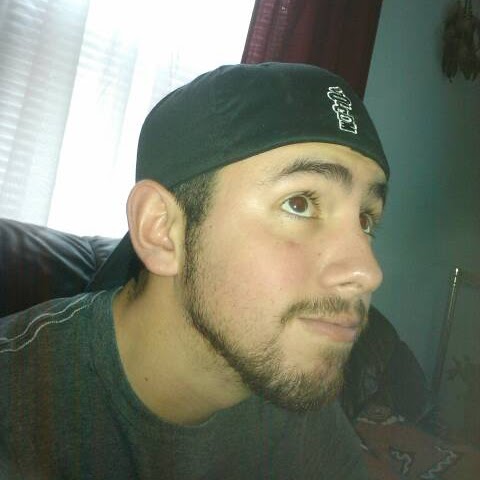 Aaron Lynch Photo 24