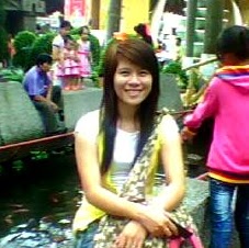 Ly Tran Photo 17