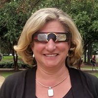 Lori Mann Photo 30