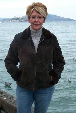 Roberta Taylor Photo 10