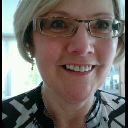 Janet Cairns Photo 21