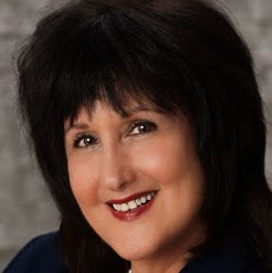 Donna Lang Photo 8