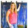 Taylor Howard Photo 25