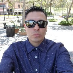 Robert Marquez Photo 41