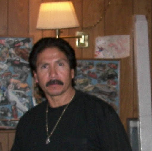 Robert Runner Photo 11