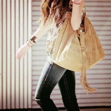 Julia Rouse Photo 11