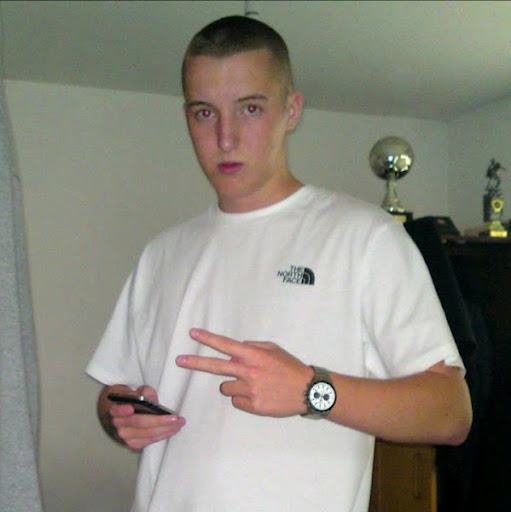 Jordan Gillespie Photo 34