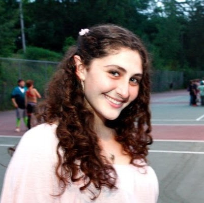 Dani Bell Photo 36