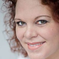 Nicole Leger Photo 14