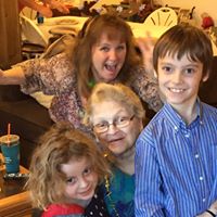 Ellen Robinson Photo 17