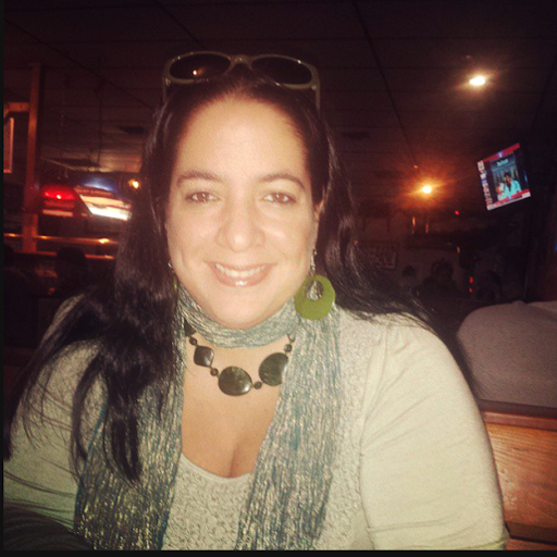 Jennifer Reyes Photo 25