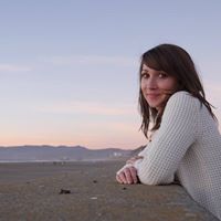 Emily Daniel Photo 29