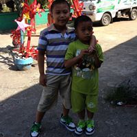 Julian Reyes Photo 40