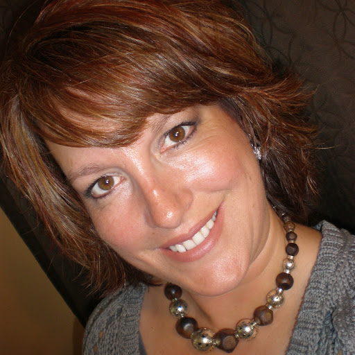 Sara Perkins Photo 43