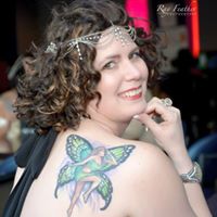 Anne Lyons Photo 40