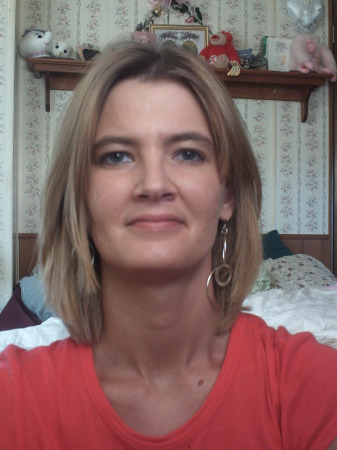 Michelle Travis Photo 34