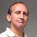Robert Dietz Photo 37