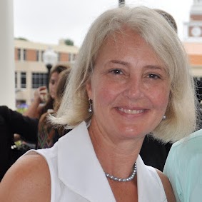 Debbie Macdonald Photo 34