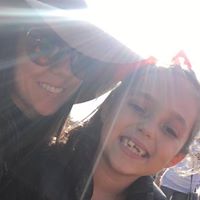 Elizabeth Lopes Photo 30