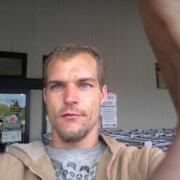 Travis Farris Photo 35
