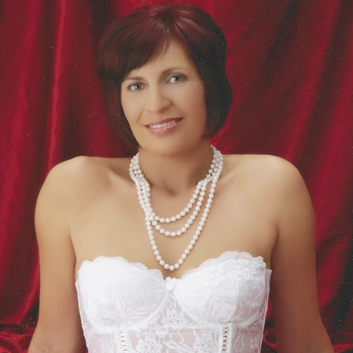 Ramona Wilson Photo 26