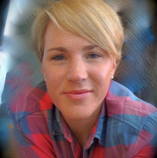 Rachael Stack Photo 7
