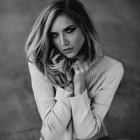 Cassandra Riley Photo 13