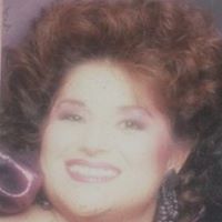 Frances Villalobos Photo 7