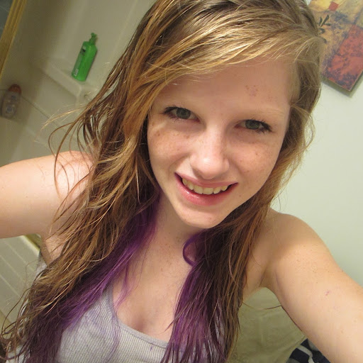 Sydney Shaw Photo 11