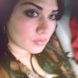 Ada Gomez Photo 34