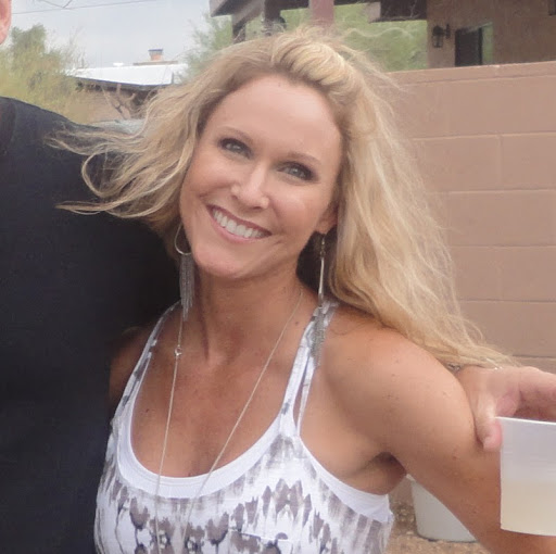 Amy Clayton Photo 38
