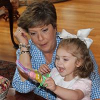 Elizabeth Sadler Photo 15
